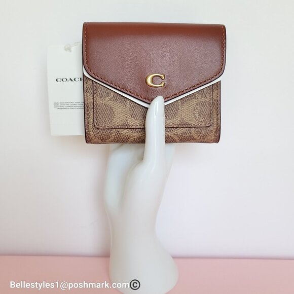 COACH Wyn Small Wallet In Colorblocked Signature Canvas & Leather-Tan Rust - Picture 1 of 16